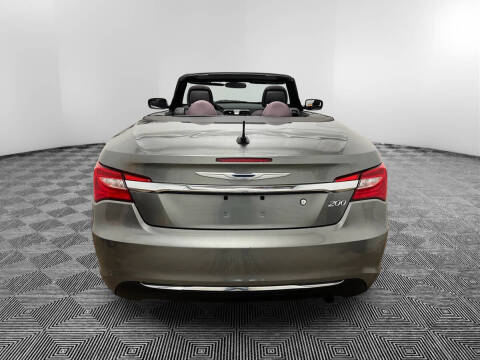 2012 Chrysler 200 Touring