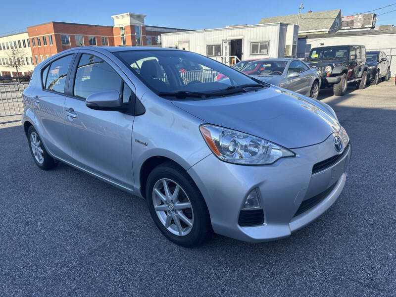 2013 Toyota Prius c Three - Photo 7