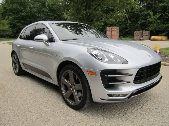 2016 Porsche Macan Turbo