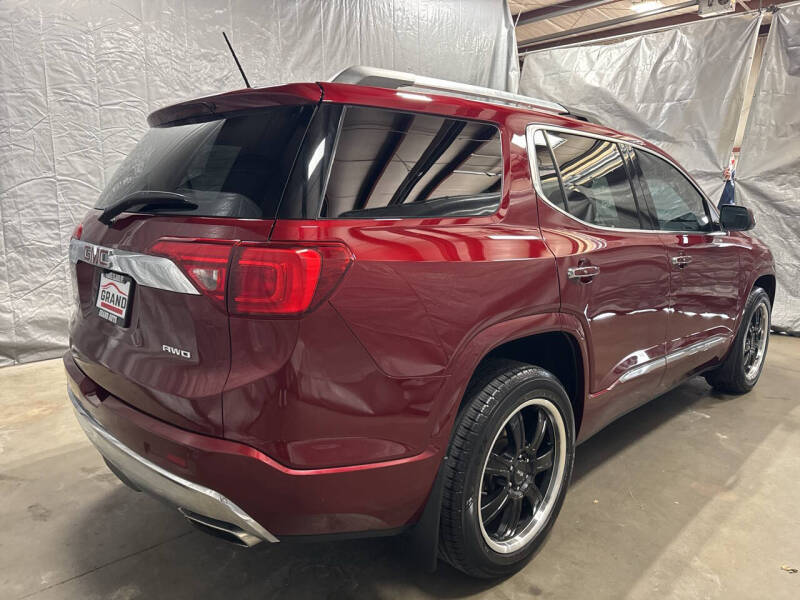 2017 GMC Acadia Denali