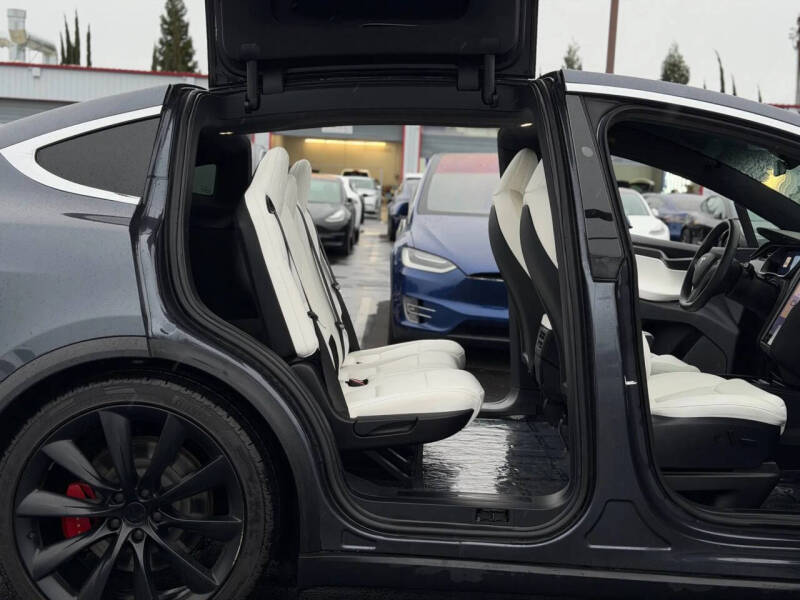 2020 Tesla Model X Performance