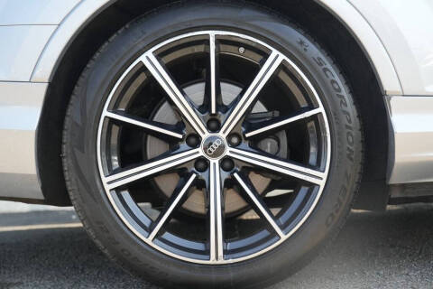 2022 Audi SQ7 4.0T quattro Premium Plus