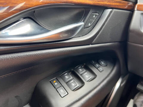 2017 Cadillac Escalade Luxury