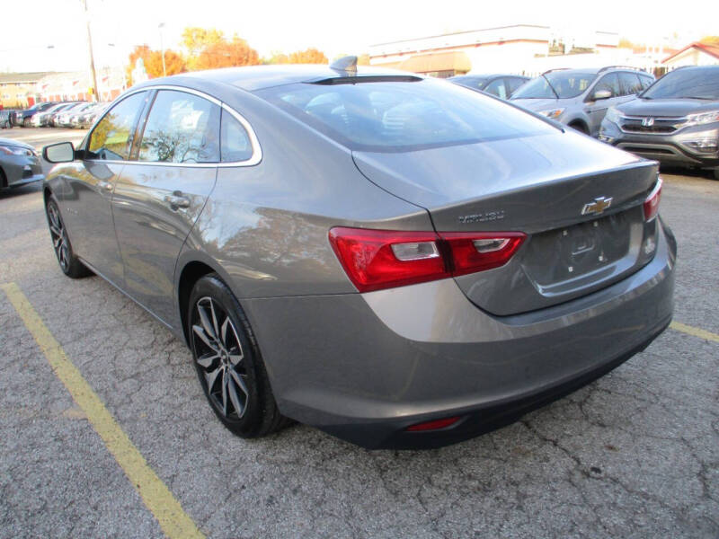 2017 Chevrolet Malibu LT