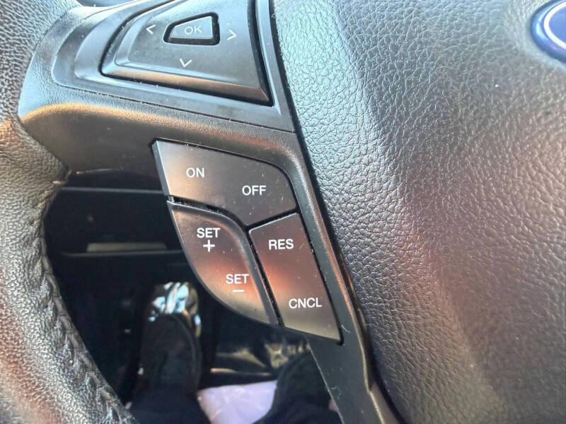 2022 Ford Edge