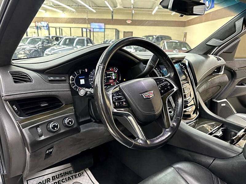 2017 Cadillac Escalade Platinum