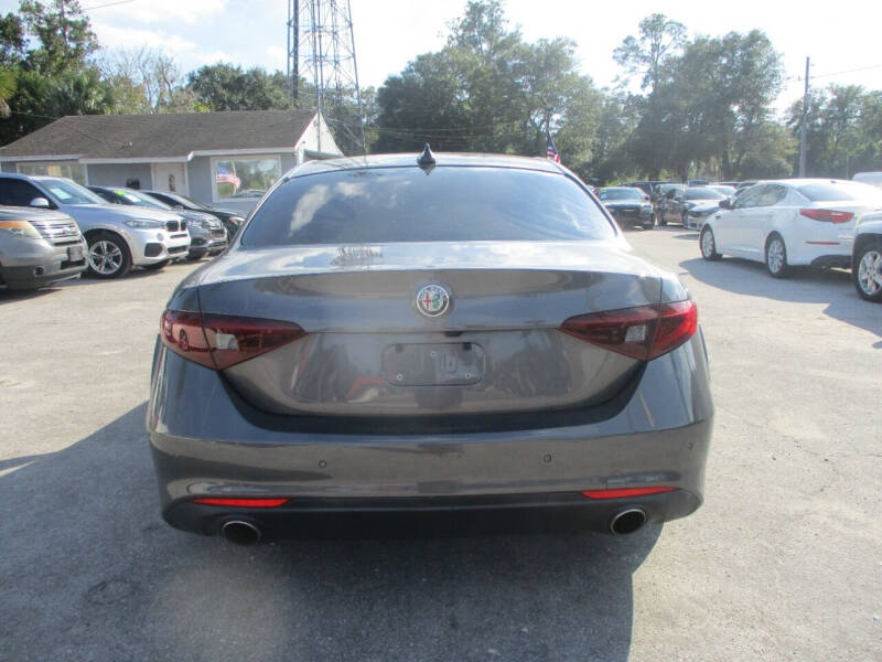 2017 Alfa Romeo Giulia Ti