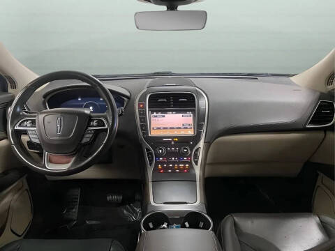 2019 Lincoln Nautilus Select