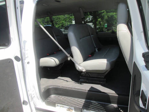 2010 Ford E-Series E-350 SD XL