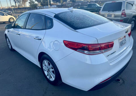 2016 Kia Optima LX