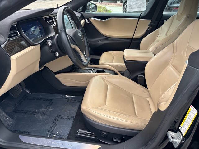 2015 Tesla Model S 7