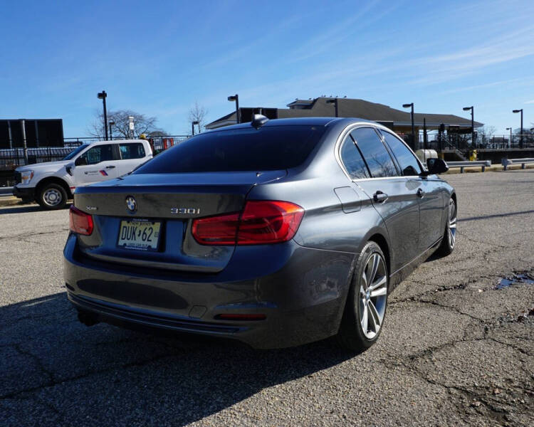 2018 BMW 3 Series 330i xDrive