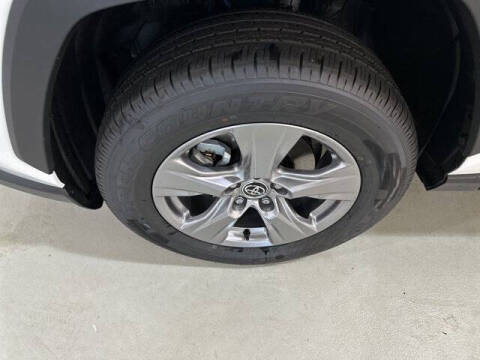 2025 Toyota RAV4 Hybrid LE