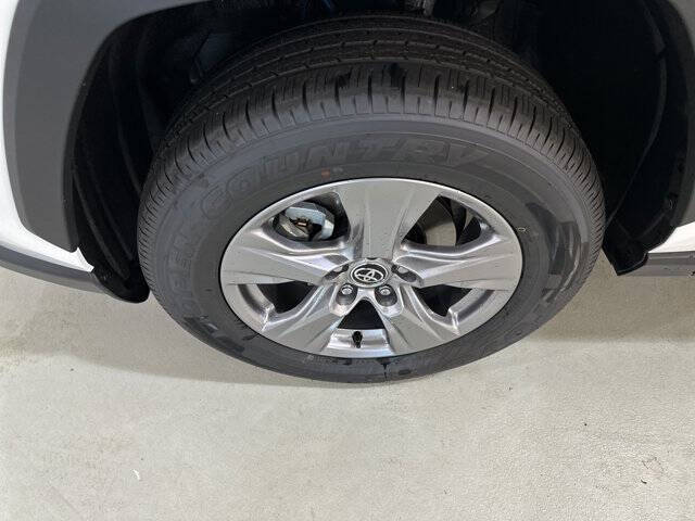 2025 Toyota RAV4 Hybrid LE