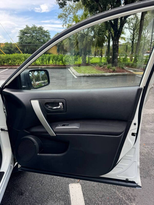 2012 Nissan Rogue SV w/SL Package