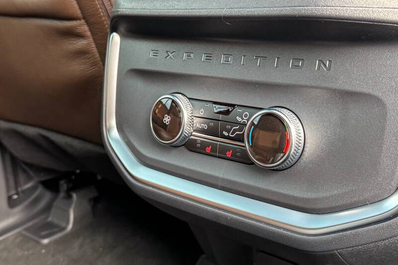 2025 Ford Expedition King Ranch