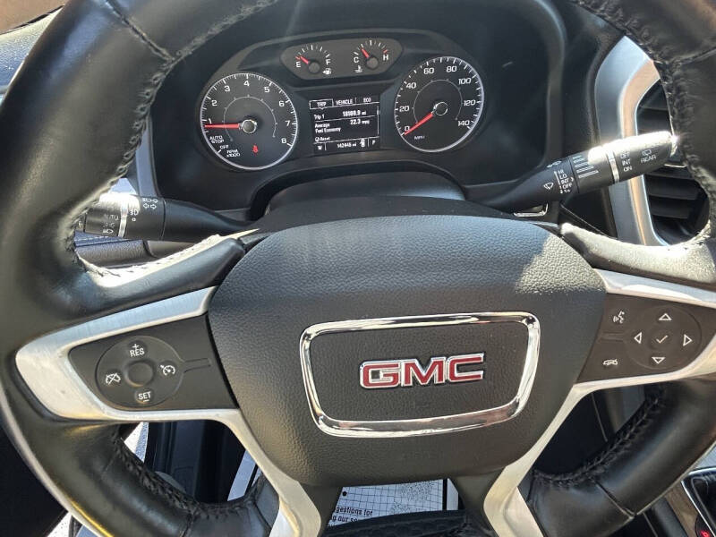 2017 GMC Acadia SLE-2