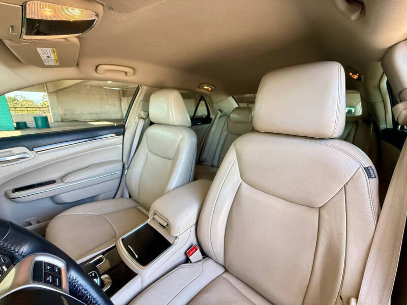 2014 Chrysler 300