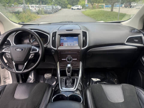 2016 Ford Edge Sport