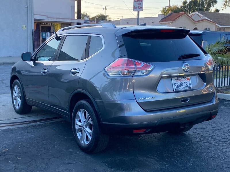 2016 Nissan Rogue SV
