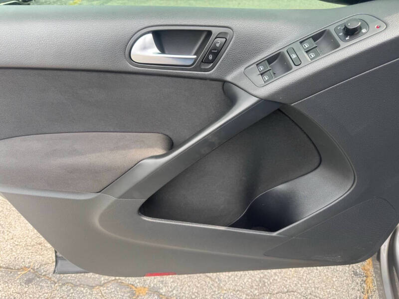 2010 Volkswagen Tiguan S