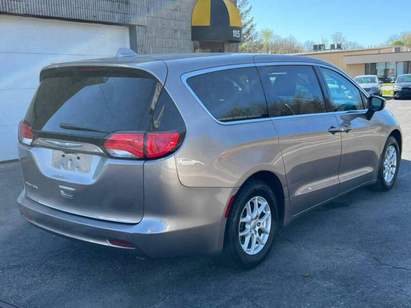 2017 Chrysler Pacifica Touring