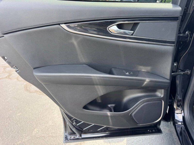 2021 Lincoln Nautilus Standard