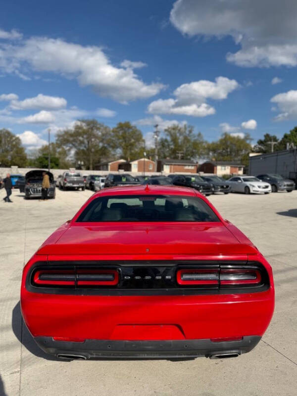 2015 Dodge Challenger SXT Plus