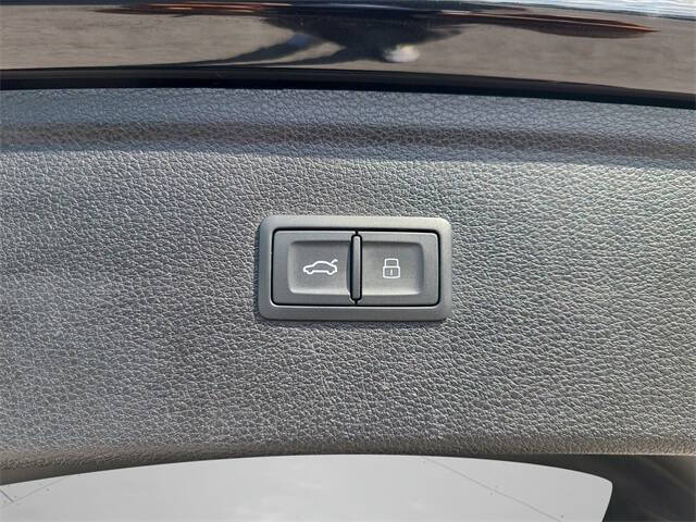 2024 Audi Q5 quattro S line Prem Plus 45 TFSI