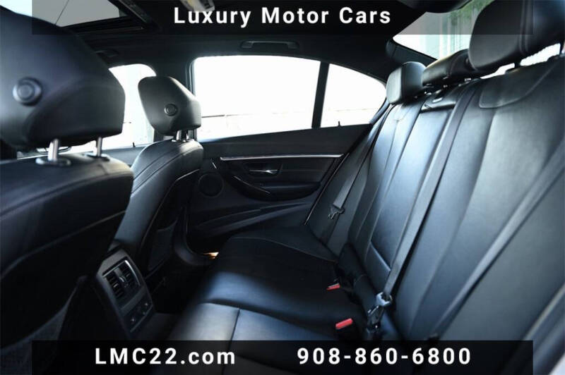 2017 BMW 3 Series 330i xDrive