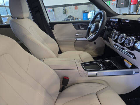 2025 Mercedes-Benz GLB GLB 250