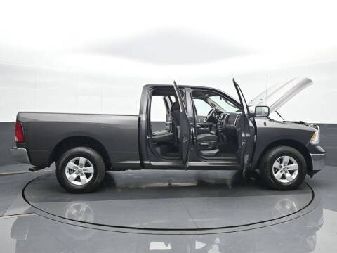 2024 RAM 1500 Classic SLT