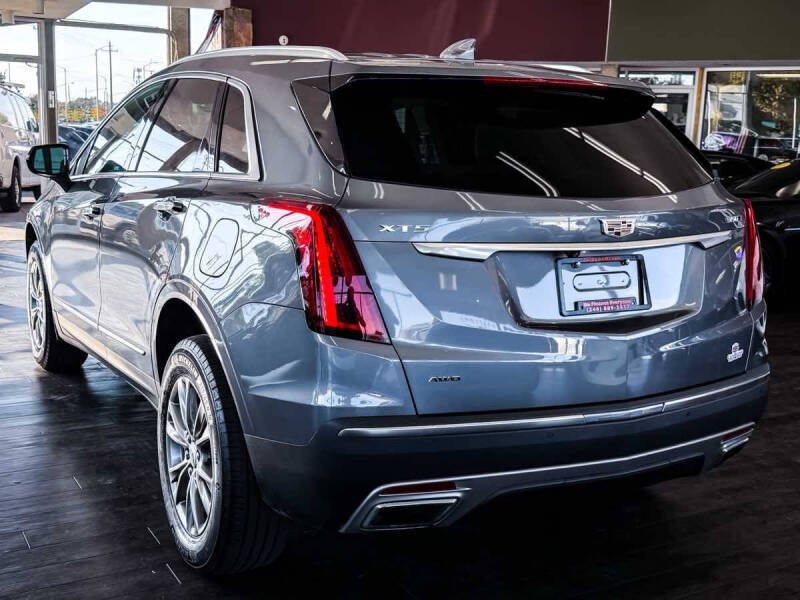 2022 Cadillac XT5 Premium Luxury
