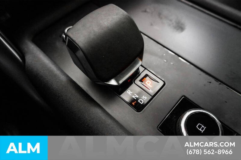 2022 Land Rover Discovery P300 S R-Dynamic