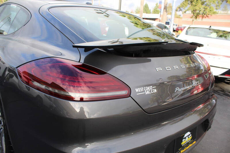 2015 Porsche Panamera GTS