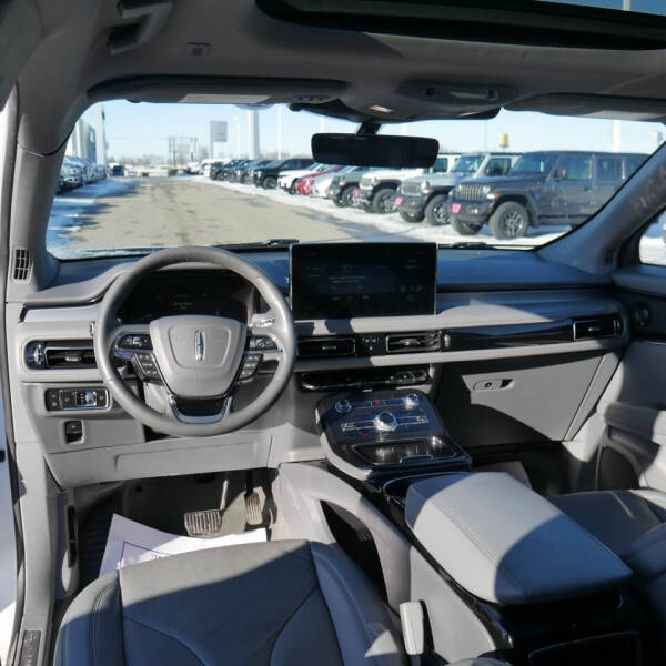 2021 Lincoln Nautilus Reserve