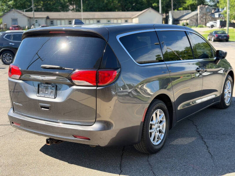 2017 Chrysler Pacifica Touring