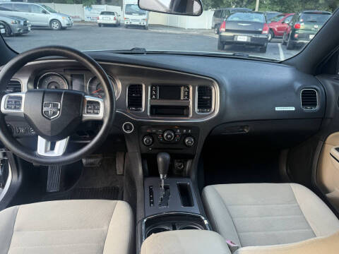2012 Dodge Charger SE