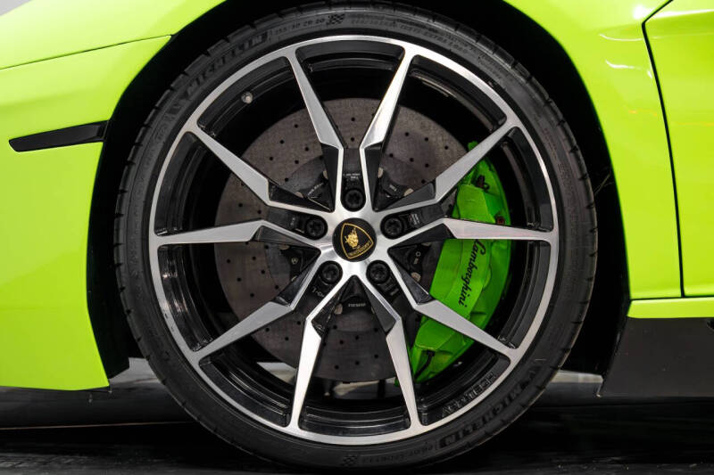 2015 Lamborghini Aventador LP 700-4