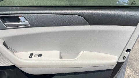 2016 Hyundai Sonata SE