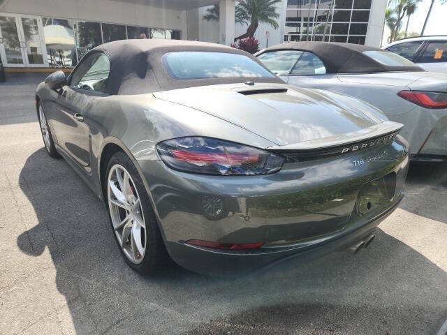 2024 Porsche 718 Boxster S