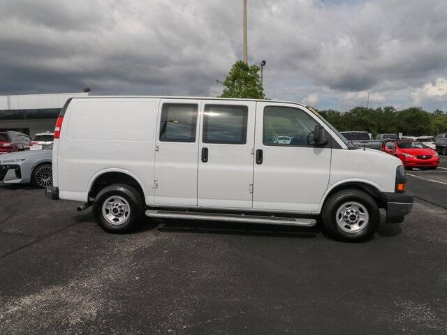 2023 GMC Savana 2500