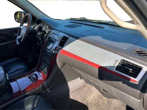 2011 Cadillac Escalade