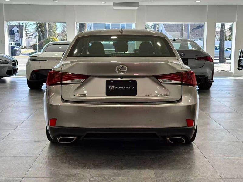 2018 Lexus IS 350