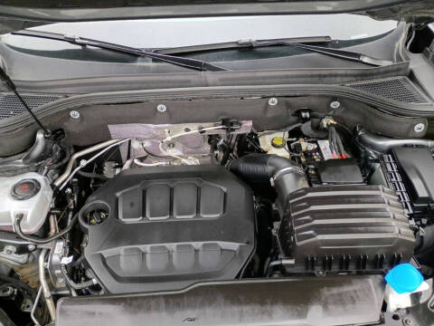 2025 Volkswagen Atlas Cross Sport SE 4Motion