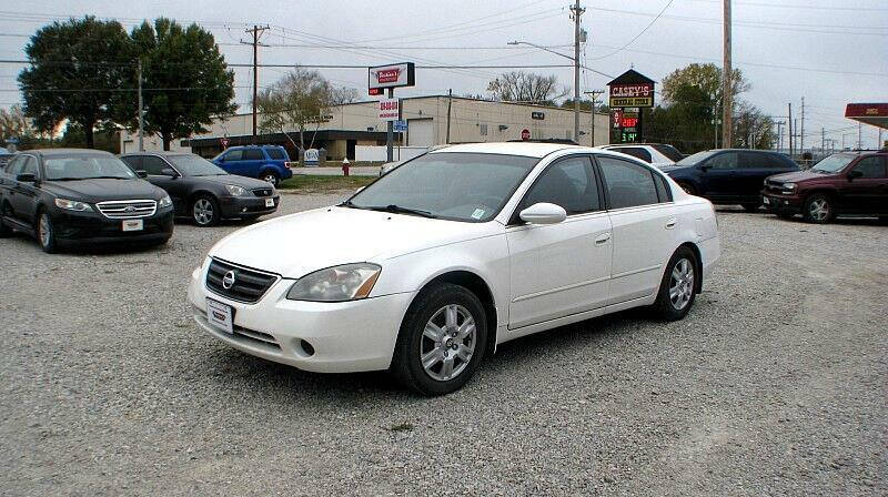 2004 white nissan altima