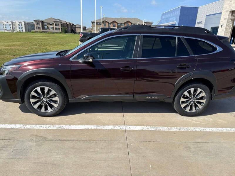 2023 Subaru Outback Limited's photo