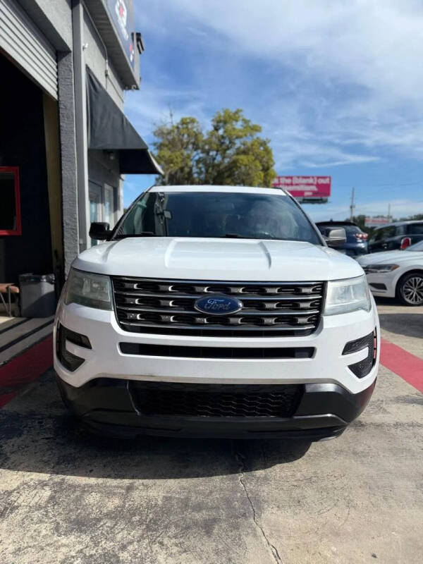 2016 Ford Explorer