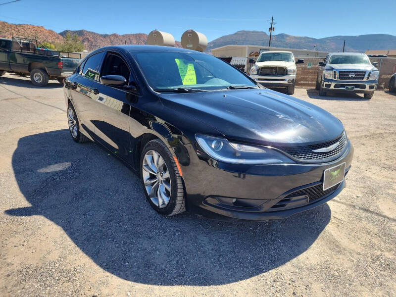 2017 Chrysler 200 S