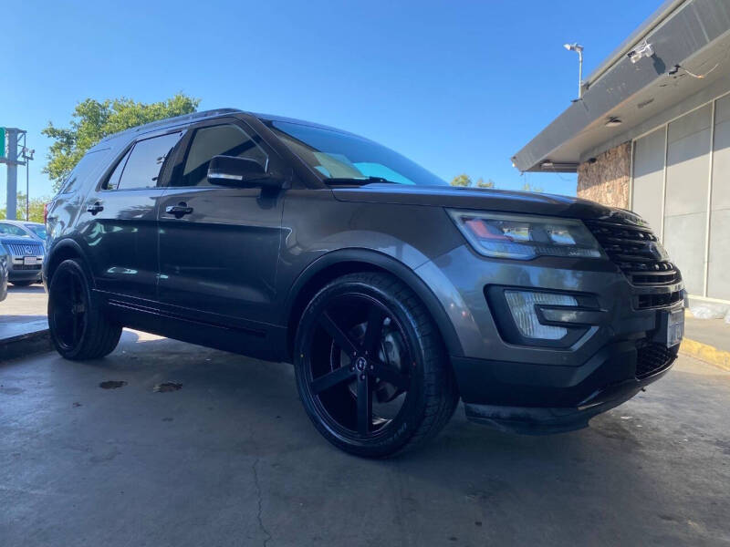 2017 Ford Explorer Sport